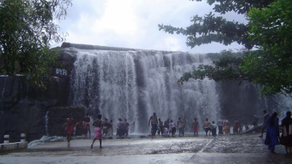 Thirparapu falls