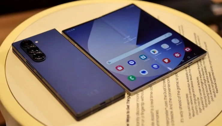 Samsung Galaxy Z Fold 6