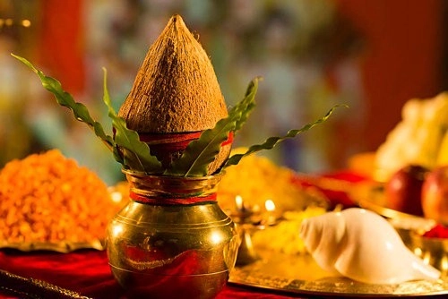 Puja Ritual : पूजा करताना चुकूनही करू नका या 6 चुका,  मिळणार नाही पूजेचे फळ