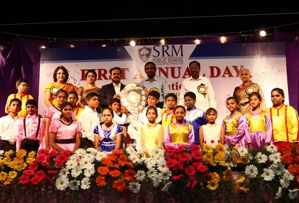 #SRMPublicSchool : విద్యార్థుల అభీష్టం మేరకే విద్యనభ్యసించాలి : ఐజీపీ మురుగన్