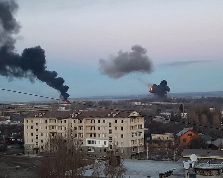 Russia Bombs on Ukraine