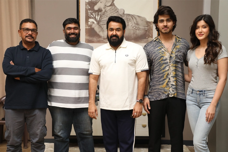 Roshan, mohanlal and others