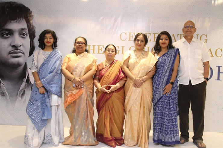 Chandramohan's wife Jalandhara, daughters Mathura Madhavi, granddaughters Chinmayi and Srikara, nephew Shivalenka Krishnaprasad