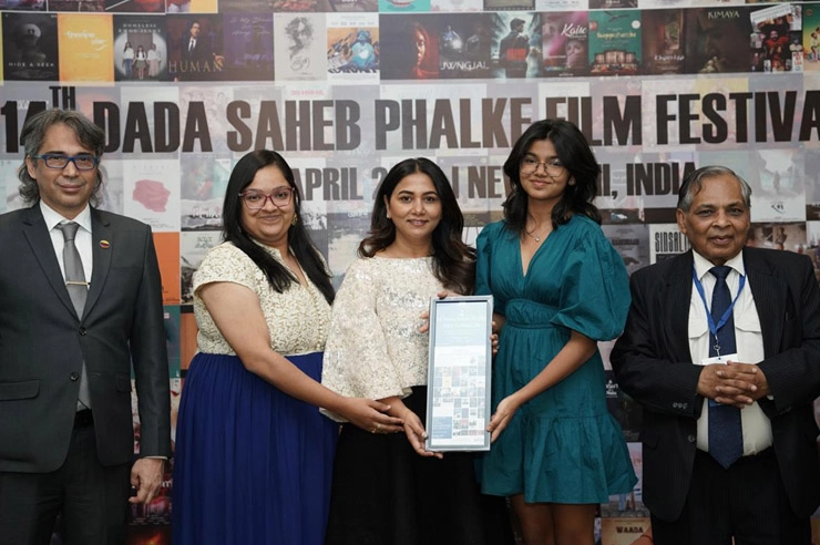 sukruti veni receive Dada Saheb Phalke Award