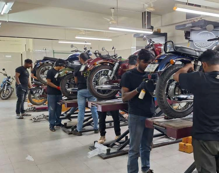 Jawa Yezdi Motorcycles Mega Service Camp