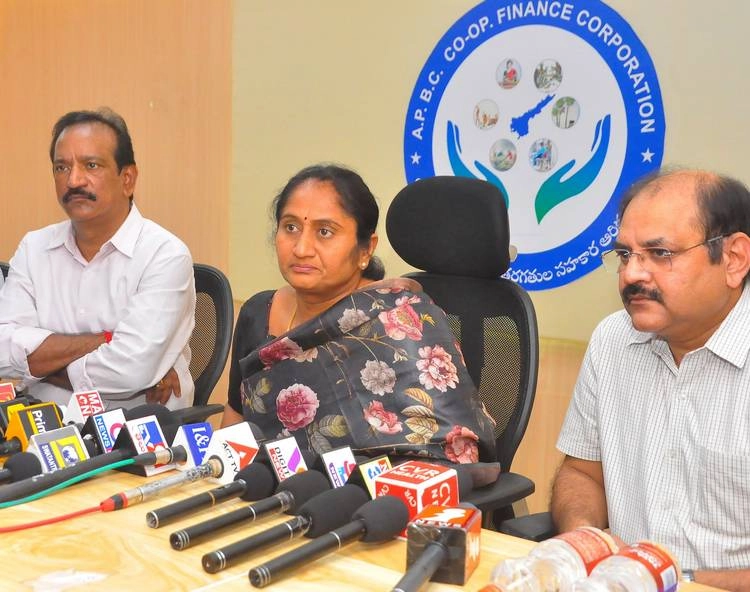 Minister Savitha