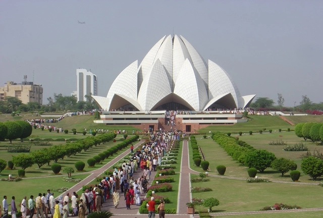 The Bahá'í House of Worship: The Lotus Temple in Delhi