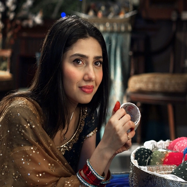 I want to bring out stories of my own country on screen: Mahira Khan