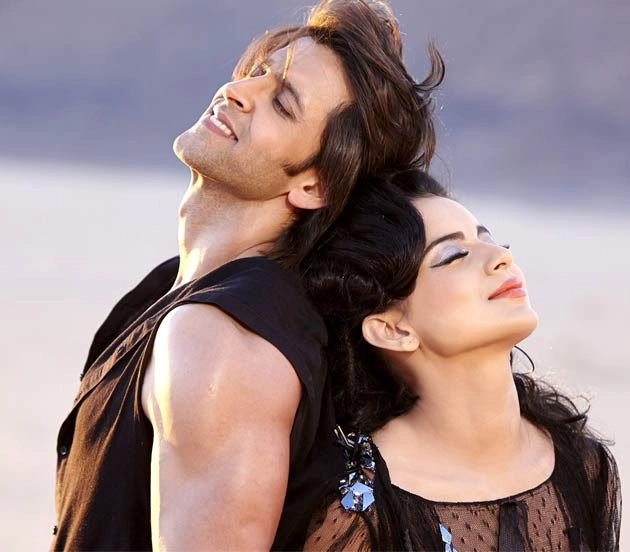 Hrithik records his statement before crime branch in case registered against Kangana Ranaut