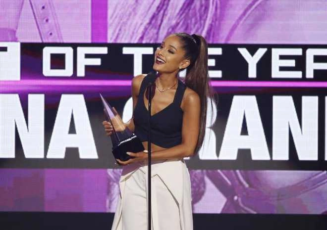 Ariana Grande wins top American Music award