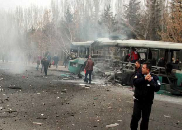 Turkish car bomb attack kills 13 soldiers, wounds 48