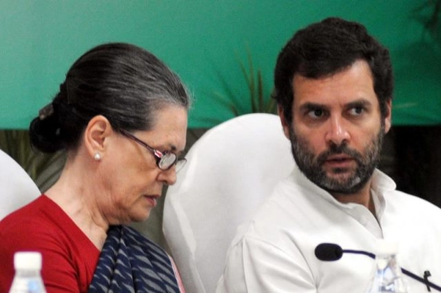 Its official! Rahul replaces Sonia Gandhi as Congress Prez