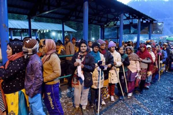Amarnath yatra: First batch of pilgrims leave from Jammu