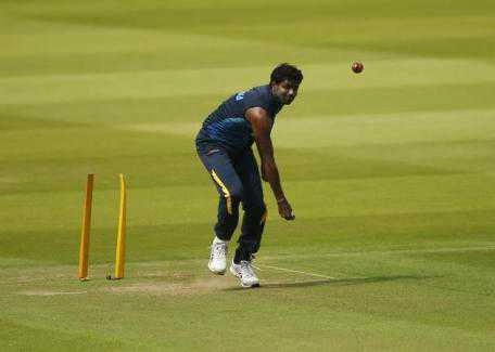 This banned SriLankan pacer might play against India