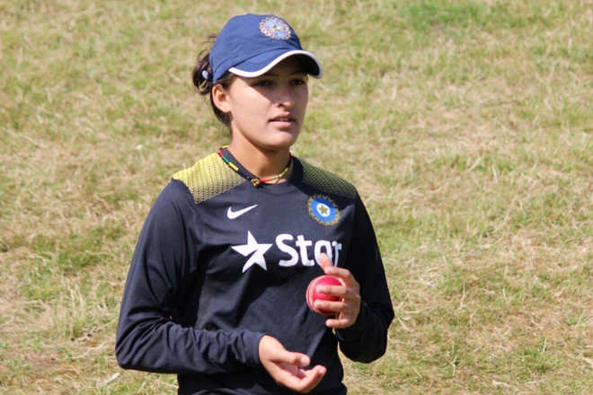 This woman cricketer may become a DSP in HP!