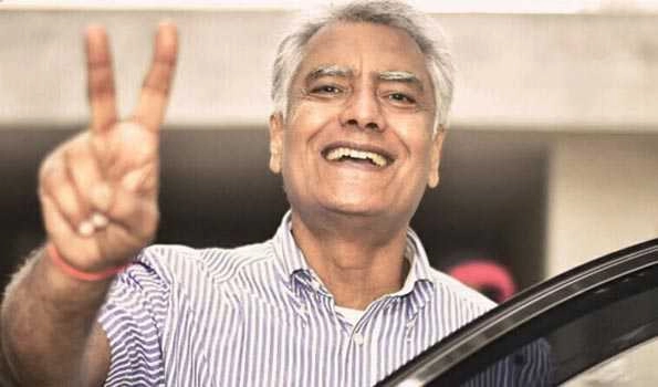 Gurdaspur bypoll: Jakhar defeats Salaria; Cong wins the seat