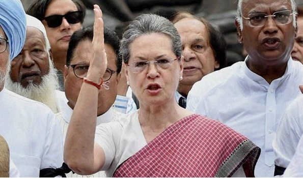 Sonia Gandhi elected as leader of CPP