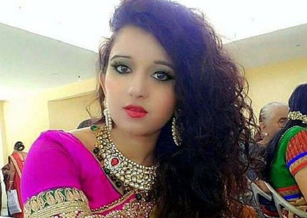 Congress has placed this glamorous girl in BJP bastion in Gujarat (pics)