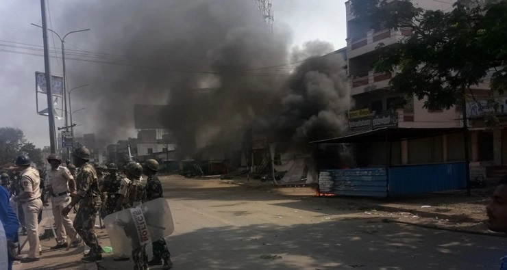 Widespread violence in Pune and Mumbai, CM Fadnavis orders probe