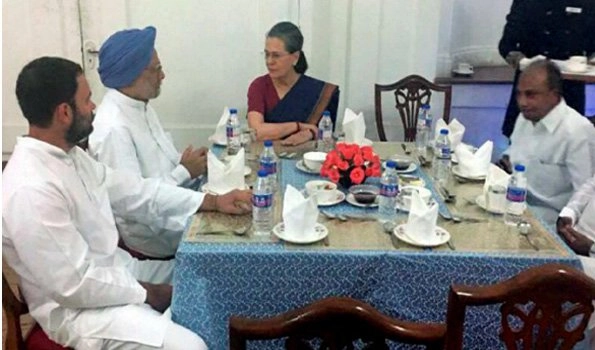 19 opposition parties attend Sonia Gandhi's dinner