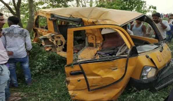 13 schoolchildren killed as train hits van in UP