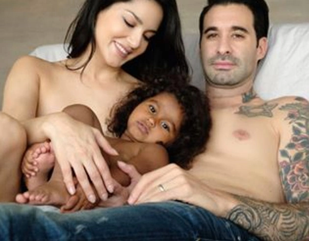 Sunny Leone trolled for sitting nude with her family