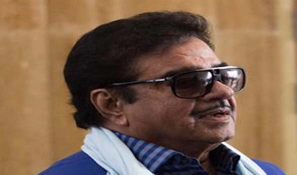 For time being, I would vote in favour of BJP: Shatrughan Sinha