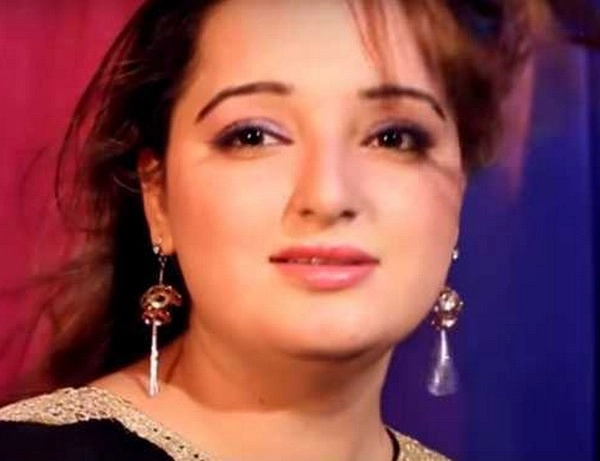 Pakistani singer-actress Reshma shot dead