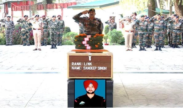 Army pays tributes to martyr L/N Sandeep Singh