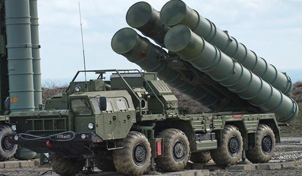 Defying Fear Of US Sanctions, India and Russia ink S-400 missile deal