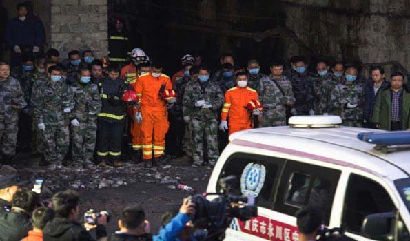 China: Explosion in coal mine, 22 workers trapped
