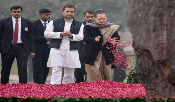 Indira Gandhi's 101st birth anniv: Sonia Gandhi, Rahul pay tributes