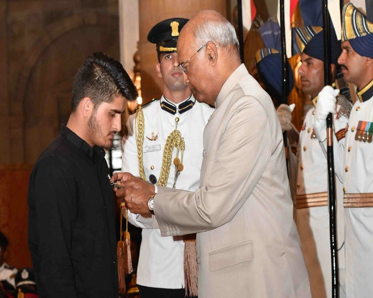 J&K teen, who foiled militant attack on his home, awarded Shaurya Chakra