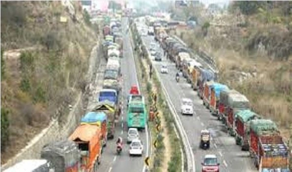 No ban on civilian traffic on Srinagar-Jammu highway on Wednesday