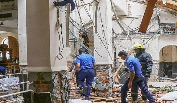 60 detained in Srilanka serial bomb blasts, as the death toll reaches 360