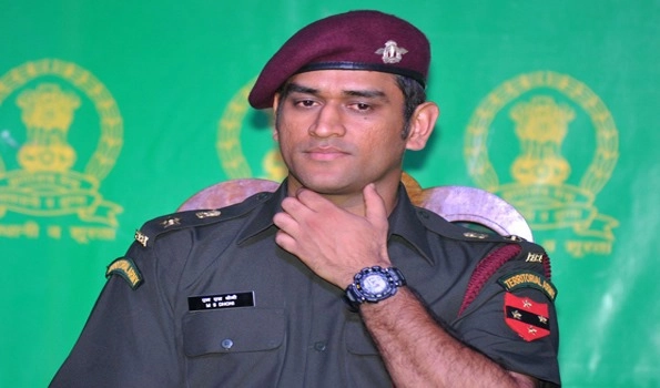 Lt Col MS Dhoni returns back after completing 15-day Army stint