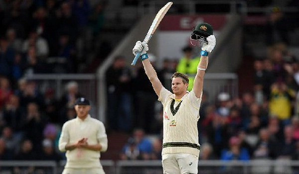 Steve Smith hits 211 as Australia dominate at Old Trafford