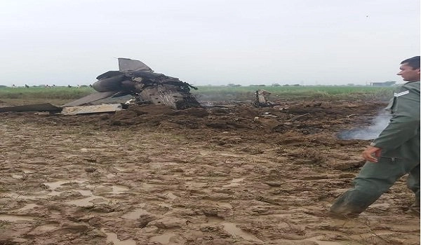 IAF trainer jet MiG-21 crashes near Gwalior, pilots ejected safely