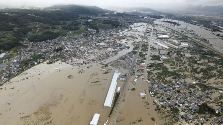 Worst storm in 60 years: Typhoon Hagibis tears across Japan, 10 dead, 6 million evacuated, Rugby WC matches canceled