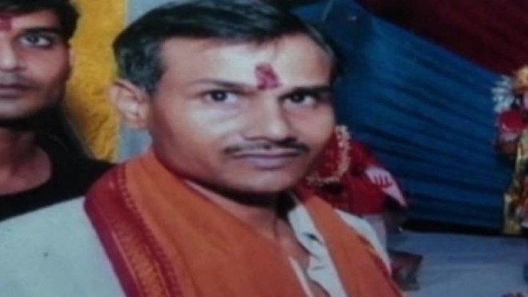 Kamlesh stabbed 15 times, shot at by  criminals: autopsy report