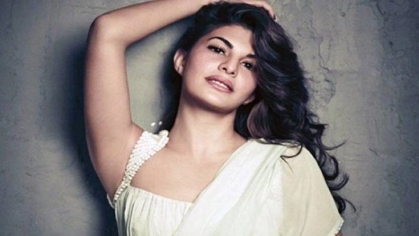 Jacqueline Fernandez lends a helping hand towards the safety of Mumbai Police, Force thanks her!