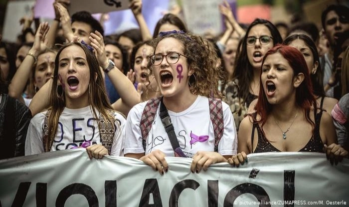 Acquittal of 5 in gang rape of minor trigger protest of spanish women