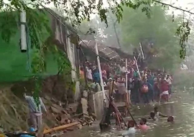 Bihar: Temple wall collapses during Chhath Puja, two devotees die, six others injured