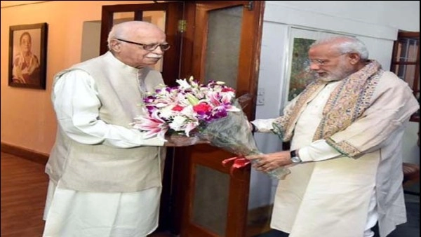 LK Advani turns 92, PM Modi greets him on his birthday