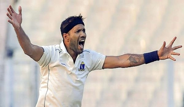 Most trolled Pacer Ashok Dinda is finding it hard to make place in Ranji