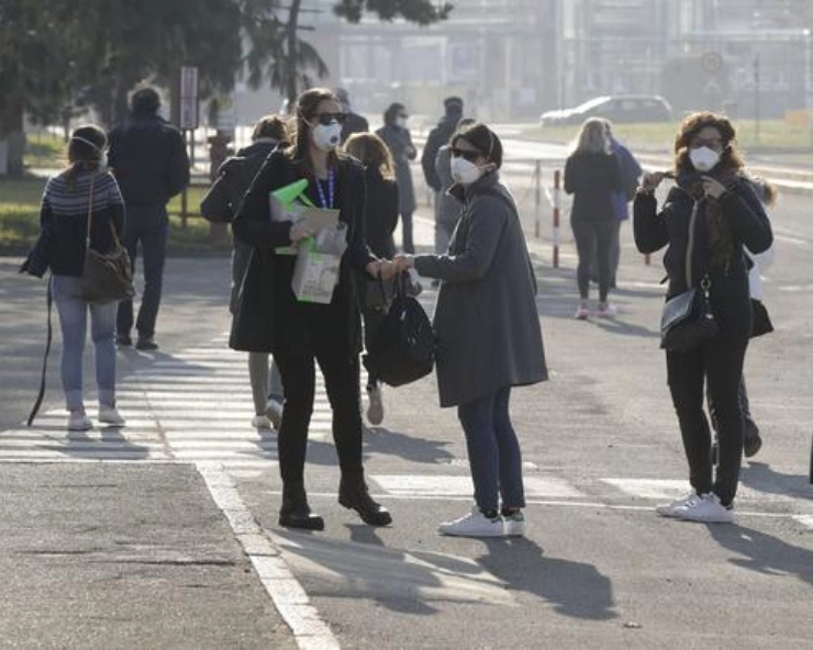 Coronavirus: Italy towns in lockdown, South Korea declares highest alert
