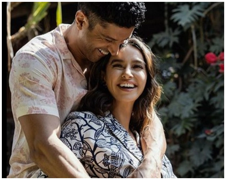Farhan Akhtar and Shibani Dandekar celebrate two years of togetherness, share loved up pic
