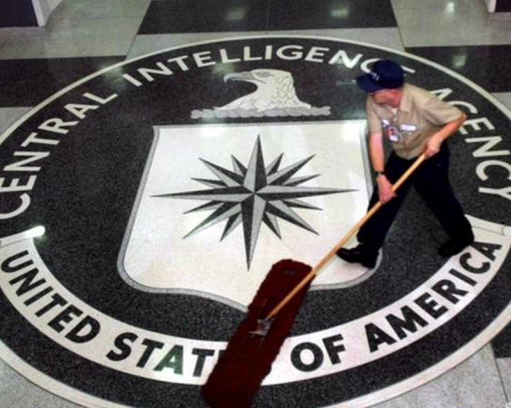 US: FBI shoot armed man trying to enter CIA headquarters