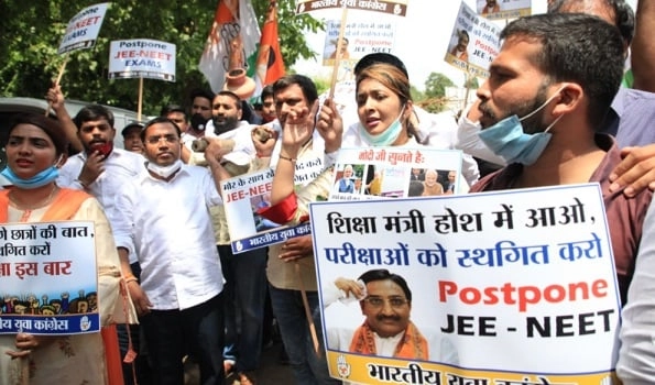 IYC protests to postpone JEE and NEET exams in Delhi