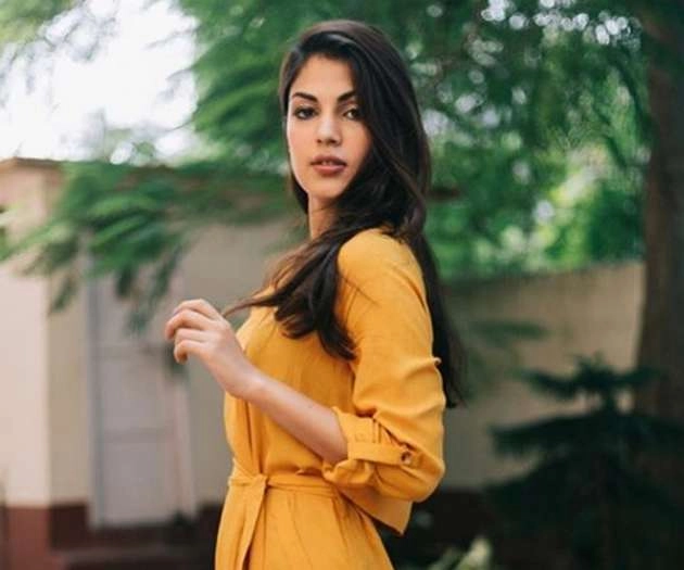 Rhea Chakraborty interrogated by NCB for 6 hrs, called again on Monday